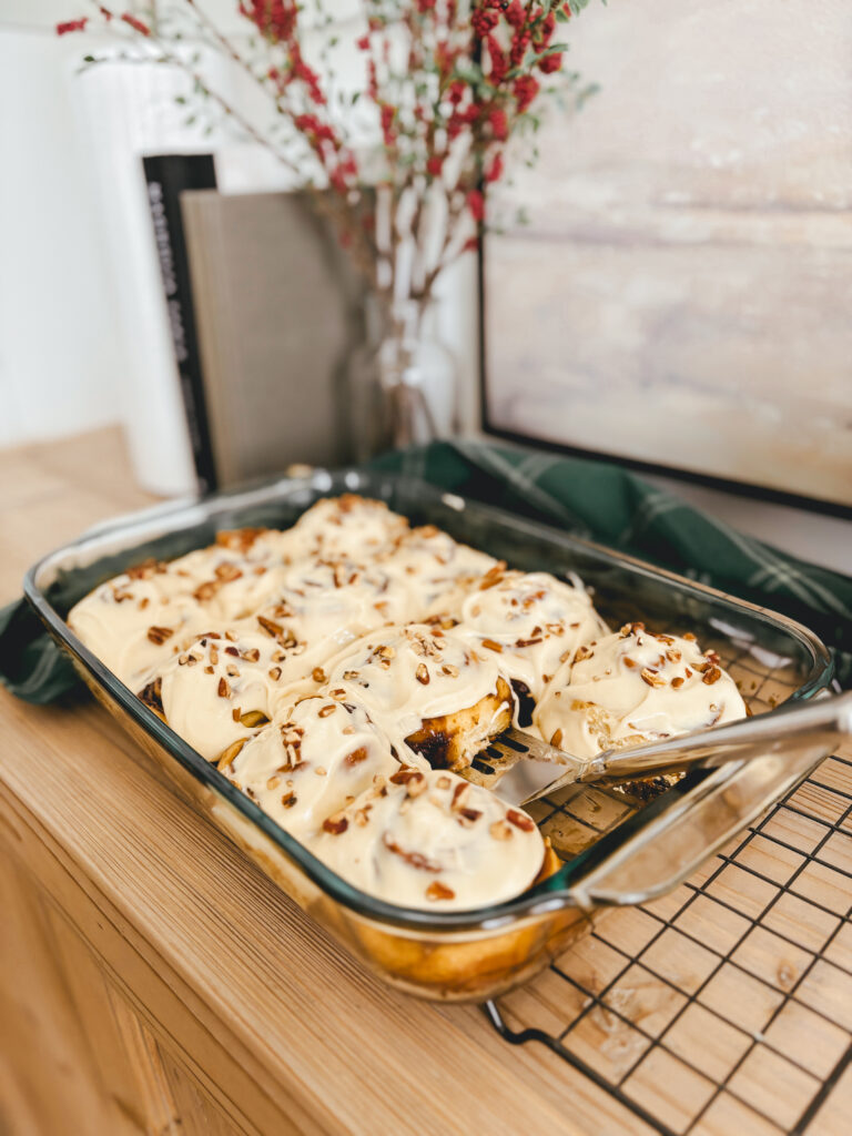 Easy Sourdough Cinnamon Rolls With Cream Cheese Icing - Just Jessie B